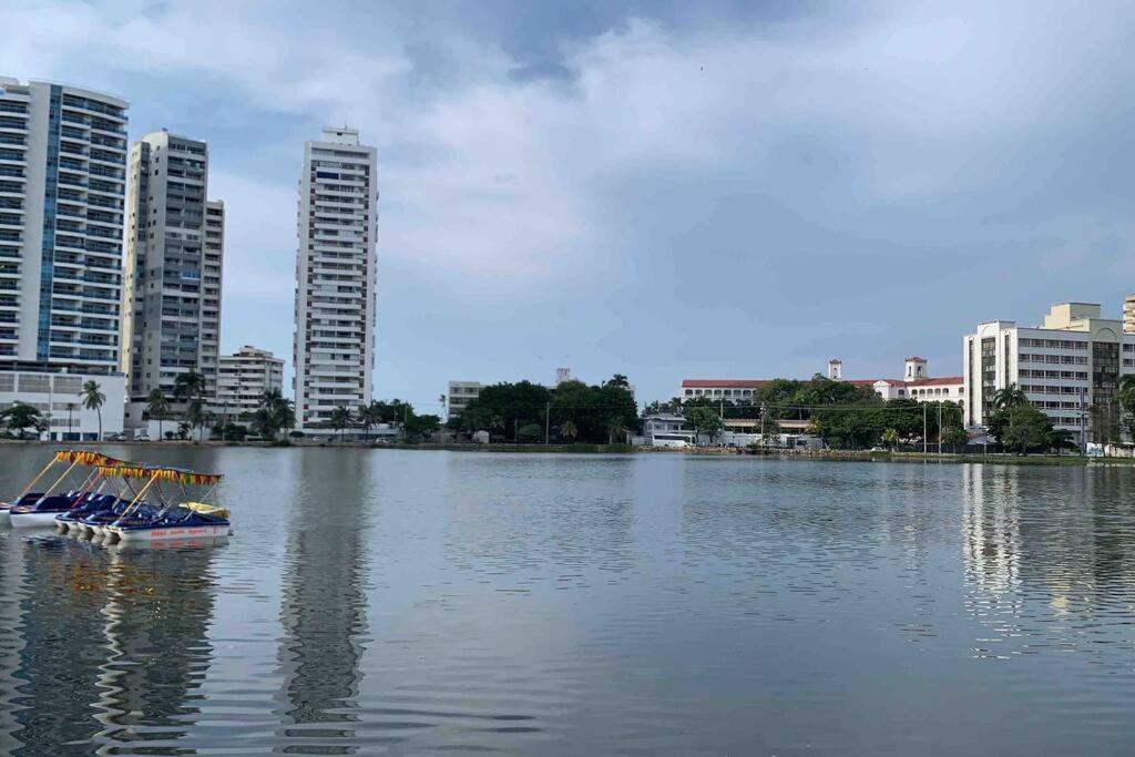 Moderno Privado Con Piscina * Cartagena